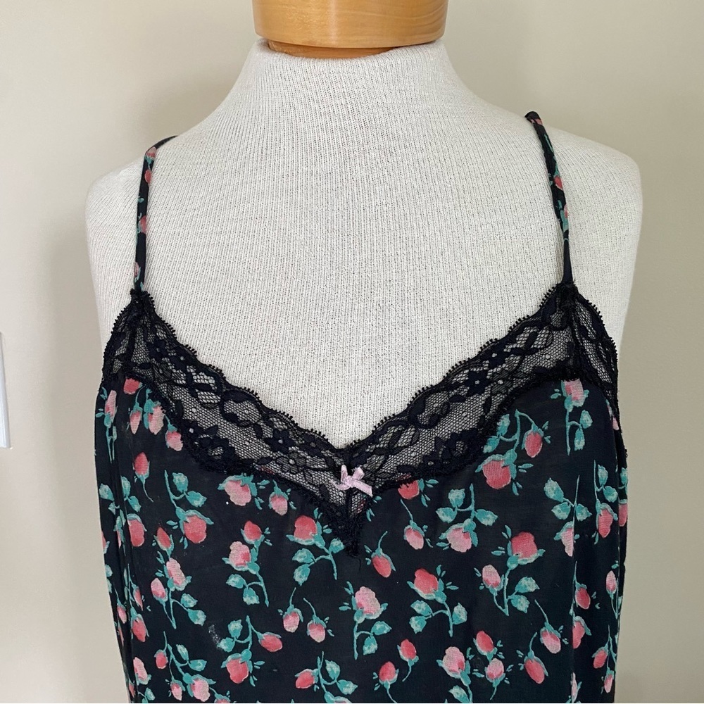 Victoria’s Secret Lace Trim Floral Nightie Black L
